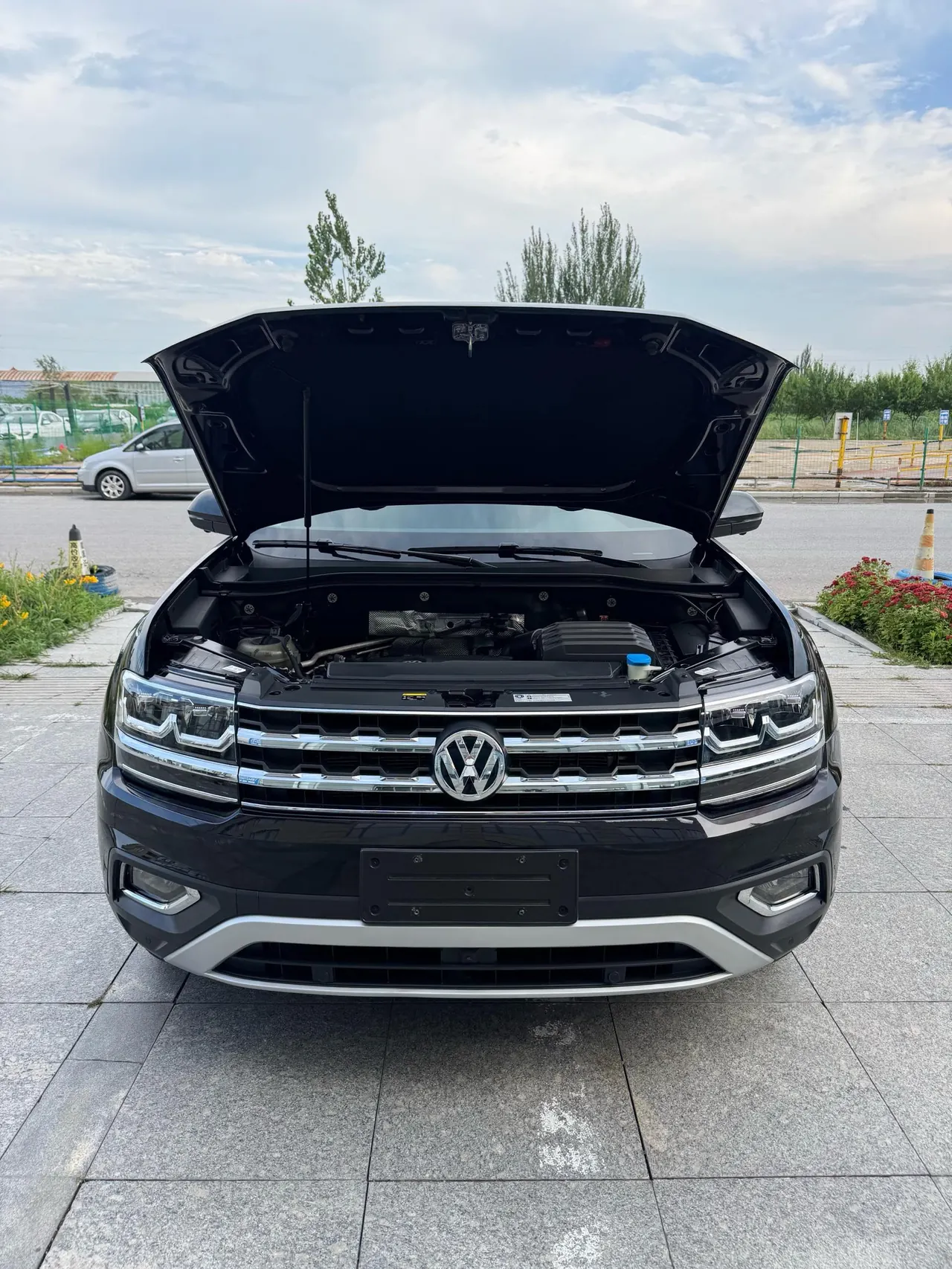 Volkswagen 2020 Tuang 2.0TSI 380TSI Four-wheel Drive Deluxe Edition Automatic Gear 7