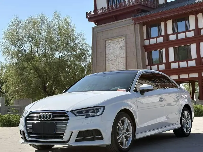 Audi 2020 A3 Limousine 1.4TFSI 35TFSI Fashion Automatic - View 1