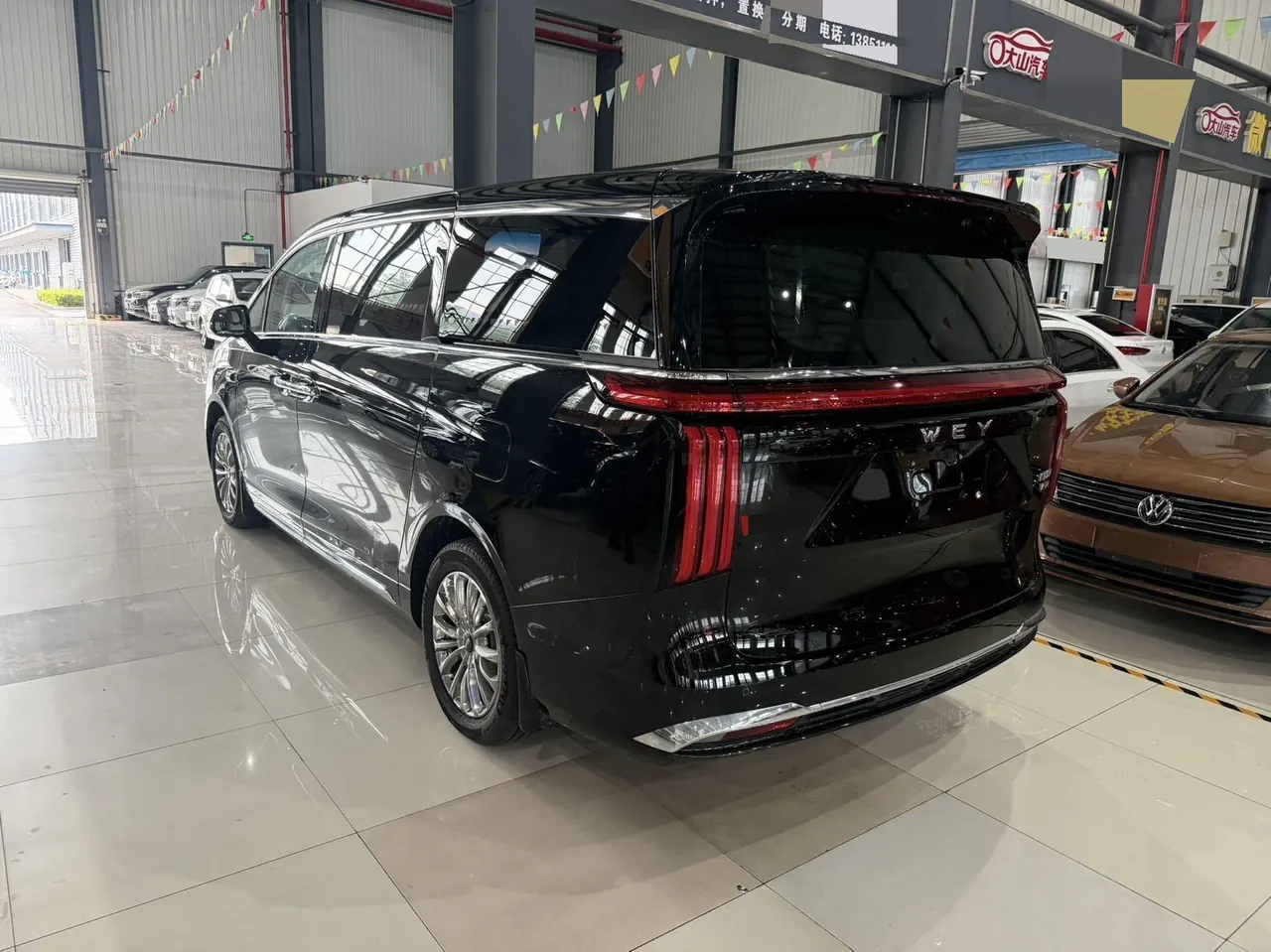 WEY 2025 VV7 Hi4 1.5T Four-Wheel-Drive Automatic Model 6