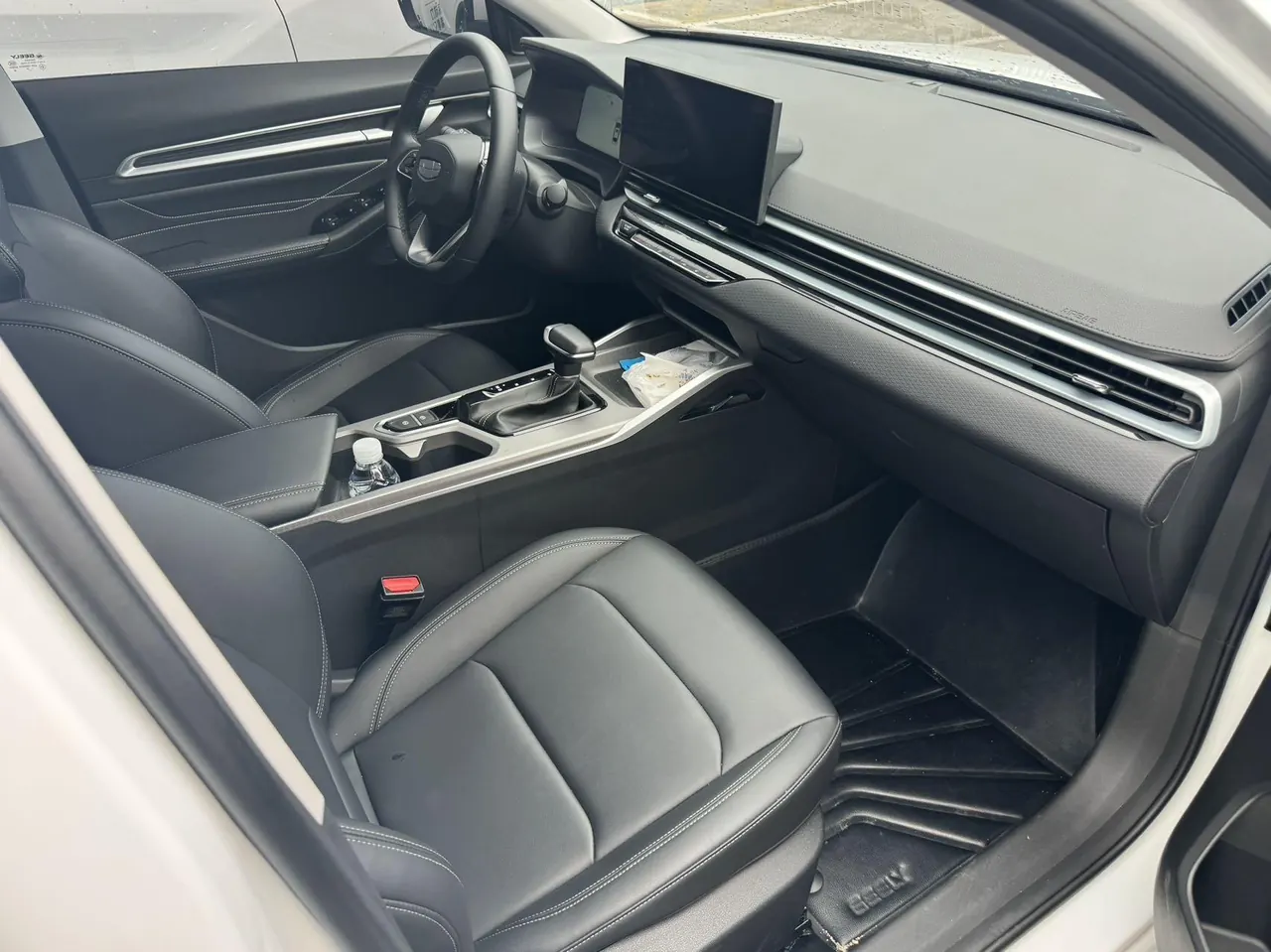 Geely 2026 Emgrand-Sanxiang 1.5 Stepless 4 million Commemorative Flying Automatic 4