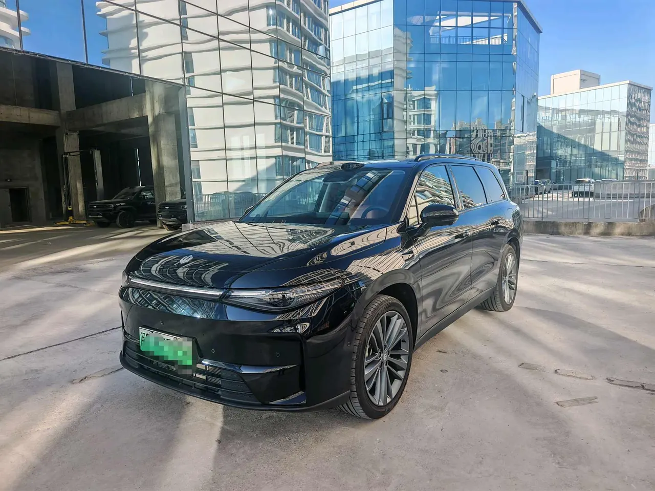 Открыть галерею: Leapmotor 2026 C 16 280 Laser Radar Zhizun Edition 6-seat Automatic Gear