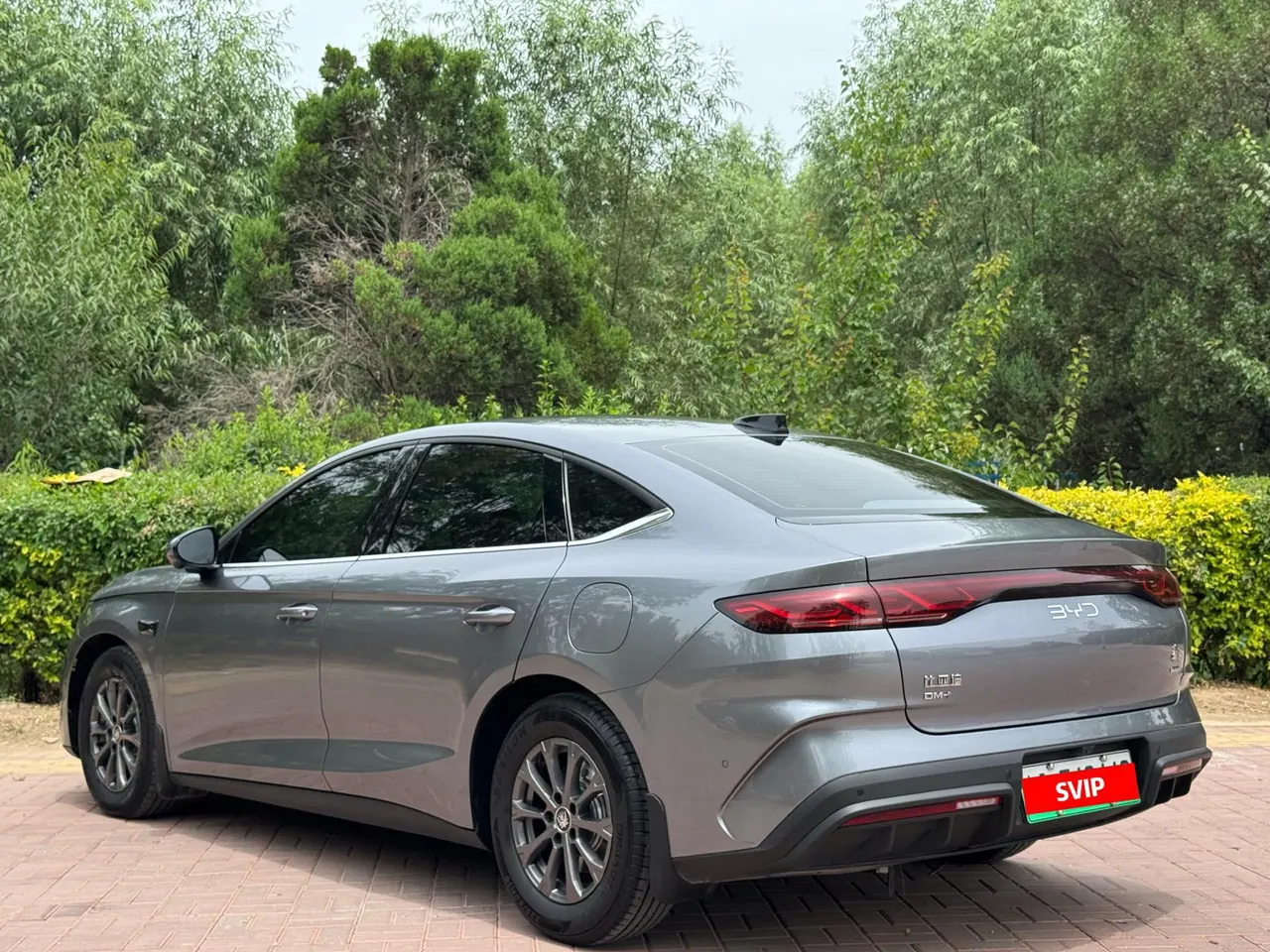 BYD 2025 Qin L DM-i 1.5 stepless smart driving version 80KM leading automatic gear 7