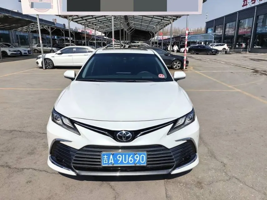 Toyota 2021 Camry 2.0G Stepless Deluxe Edition Automatic Gear 2