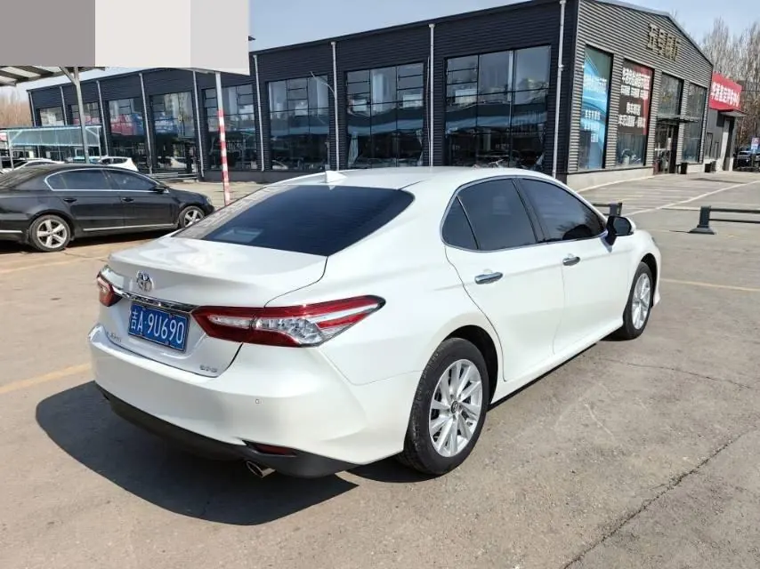 Toyota 2021 Camry 2.0G Stepless Deluxe Edition Automatic Gear 4
