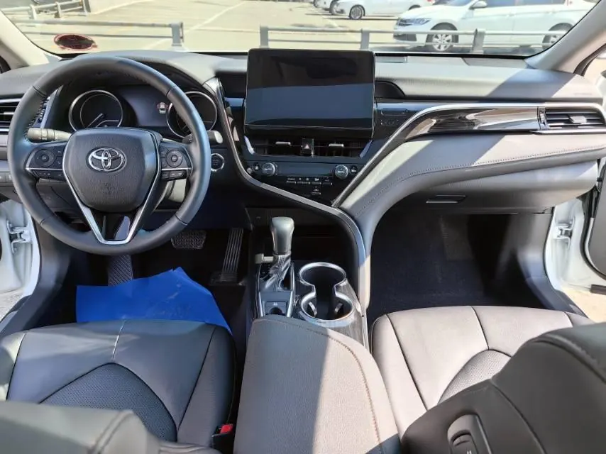 Toyota 2021 Camry 2.0G Stepless Deluxe Edition Automatic Gear 7