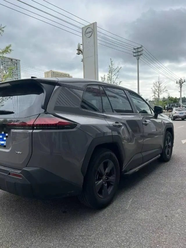 Toyota 2026 RAV4 Rongfang Double Engine 2.0 Stepless Two-Drive Elite Automatic Gear 3