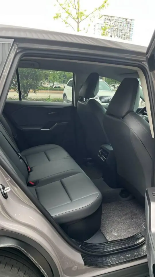 Toyota 2026 RAV4 Rongfang Double Engine 2.0 Stepless Two-Drive Elite Automatic Gear 5