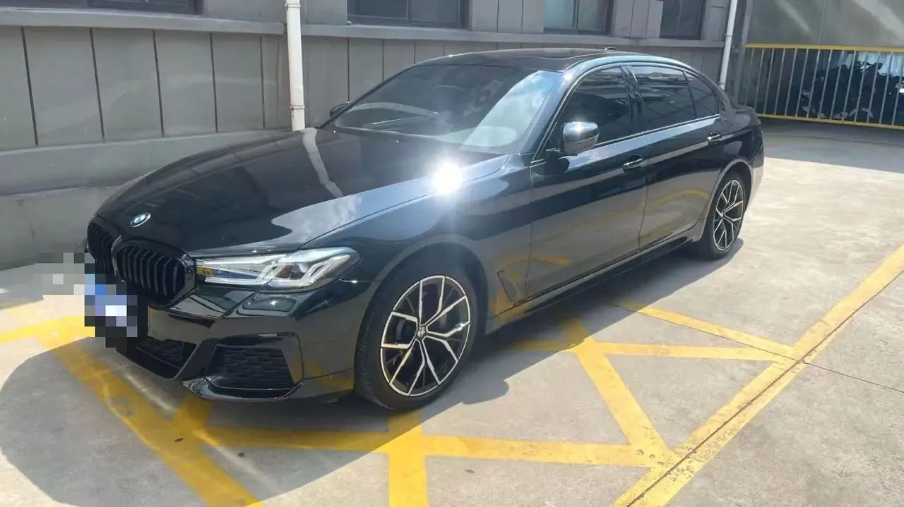 BMW 5 Series 2022 530Li 2.0T Exclusive M Sports Suit (Change 2) Automatic Gear - View 1
