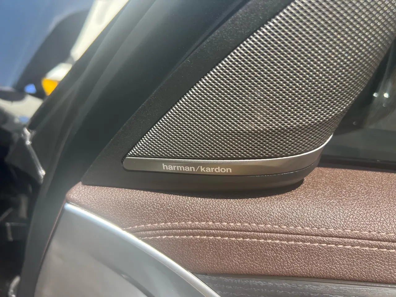 BMW 5 Series 2022 530Li 2.0T Exclusive M Sports Suit (Change 2) Automatic Gear 3