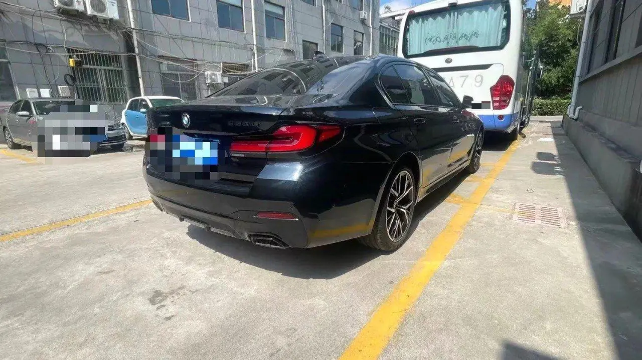 BMW 5 Series 2022 530Li 2.0T Exclusive M Sports Suit (Change 2) Automatic Gear 5