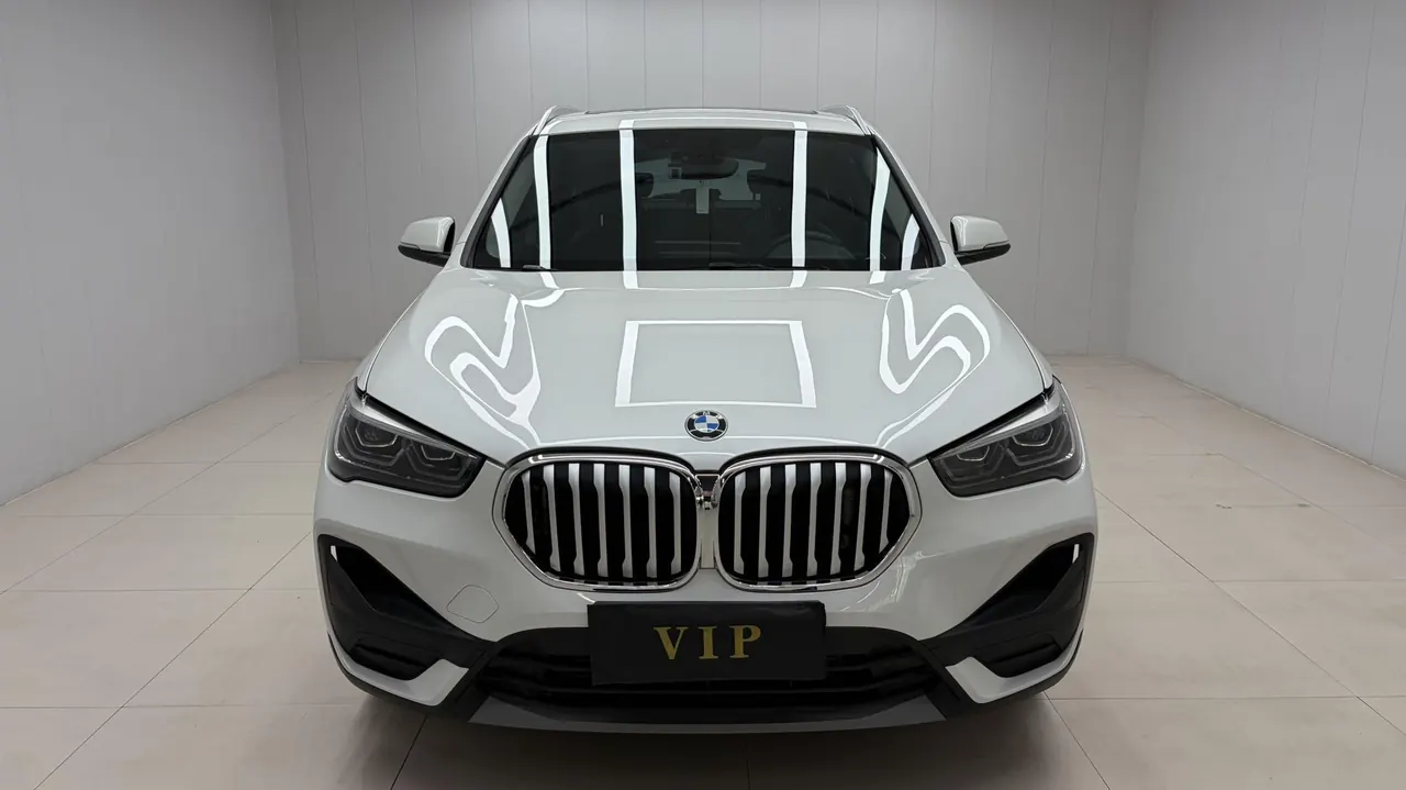 BMW 2022 X1 sDrive20Li 1.5T fashion automatic gear 2