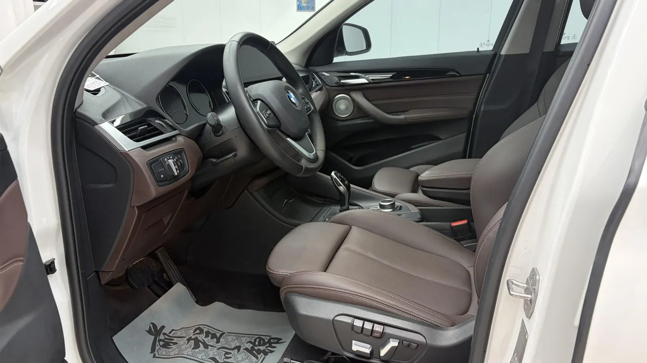 BMW 2022 X1 sDrive20Li 1.5T fashion automatic gear 7