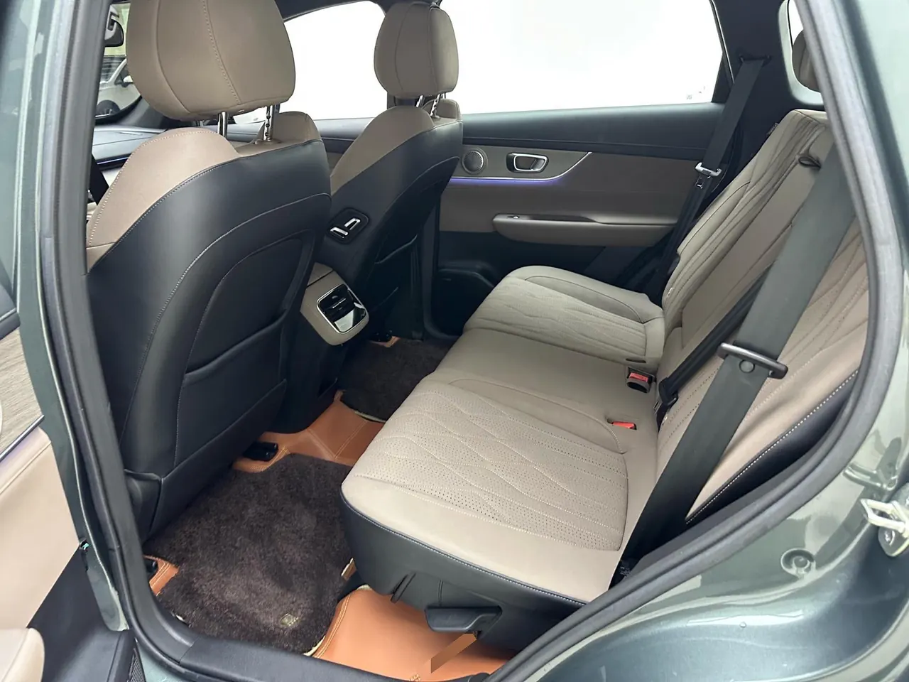 Chery 2025 Ruihu 8 PLUS 1.6TGDI 290TGDI honorable automatic gear 4