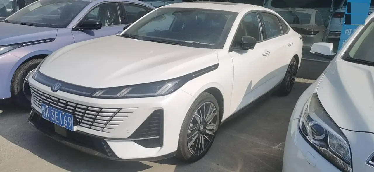ChangAn 2026 Eado 1.5T 500Bar Smart Luxury Automatic - View 1
