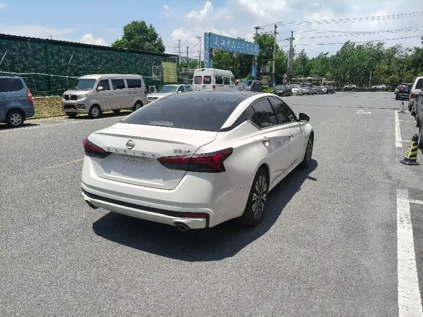 Nissan 2022 Teana 2.0 stepless XL-Upr premium version automatic gear 6