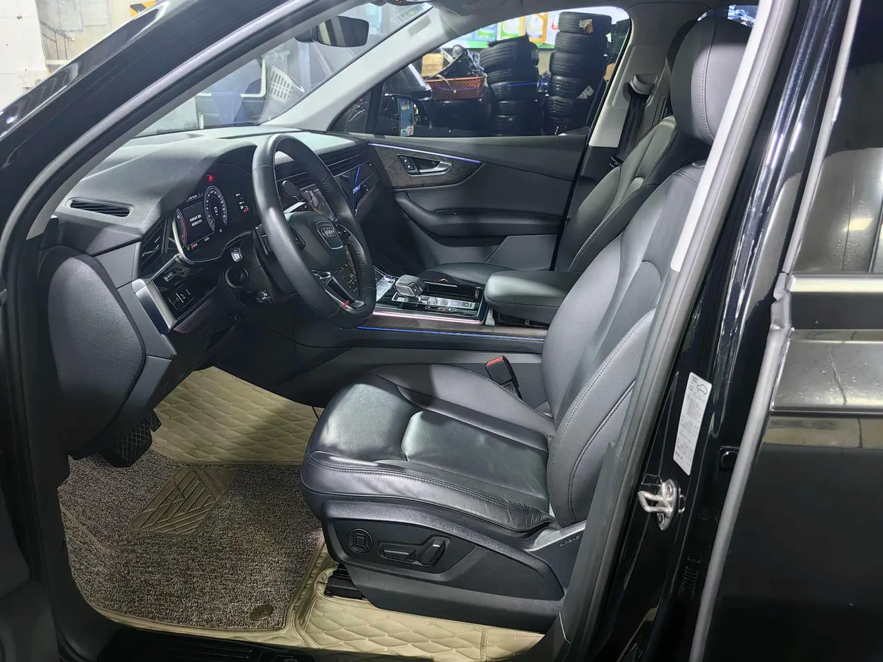 Audi Q7 (Imported) 2020 Q7 48V 3.0TFSI 55TFSI Quattro Black Samurai Exclusive Edition Automatic Gear 3