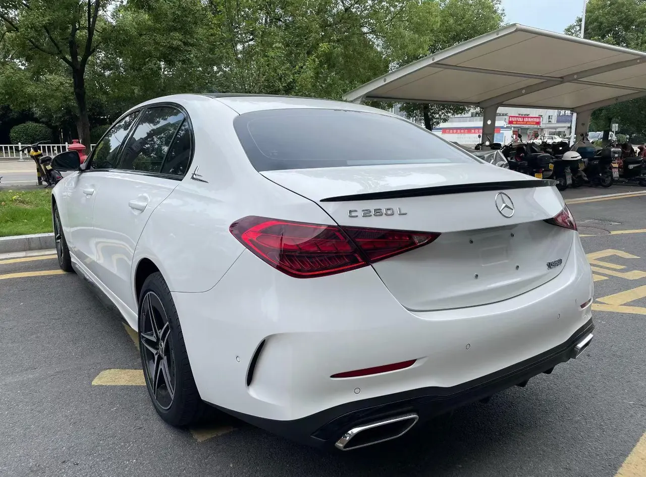 Mercedes Benz Class C 2023 C 260 L 48V 1.5T Hao Night Sports Edition Automatic Gear 4