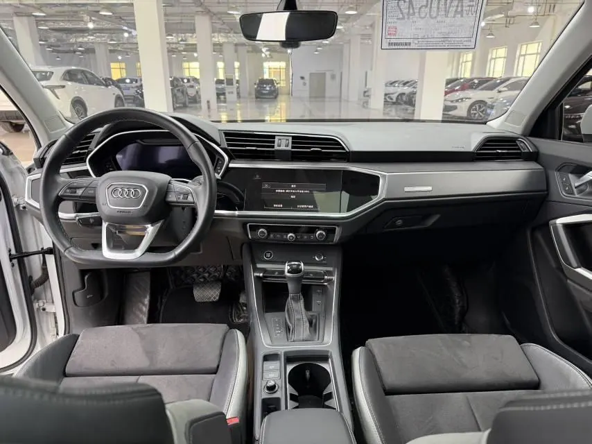 Audi 2023 Q3 1.4TFSI 35TFSI Fashion Dynamic Automatic 12