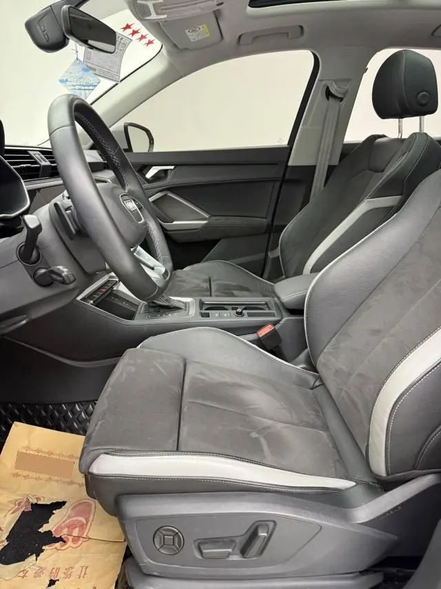 Audi 2023 Q3 1.4TFSI 35TFSI Fashion Dynamic Automatic 20