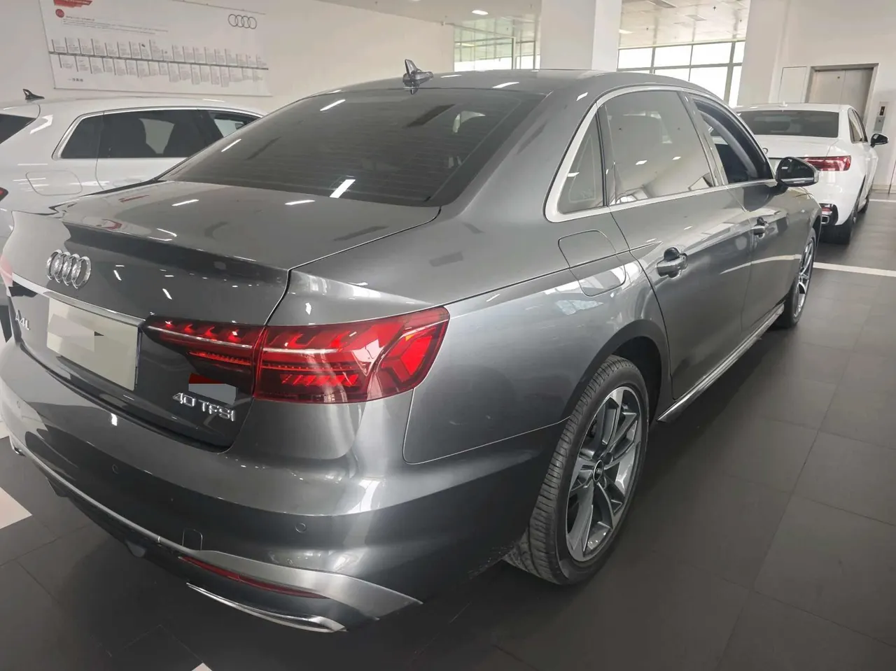 Audi 2023 A4L 2.0TFSI 40TFSI Fashion Dynamic Automatic 5