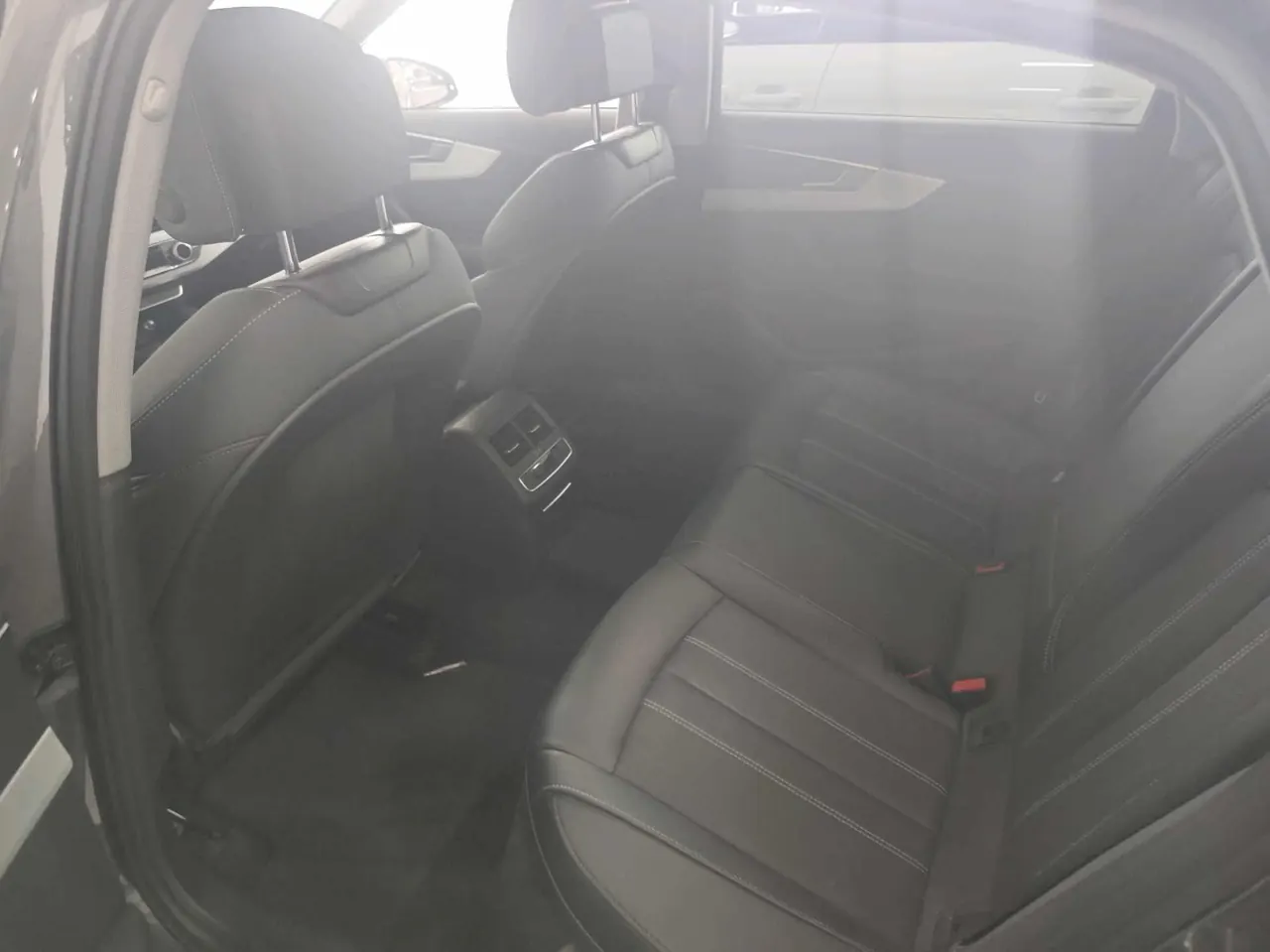Audi 2023 A4L 2.0TFSI 40TFSI Fashion Dynamic Automatic 9