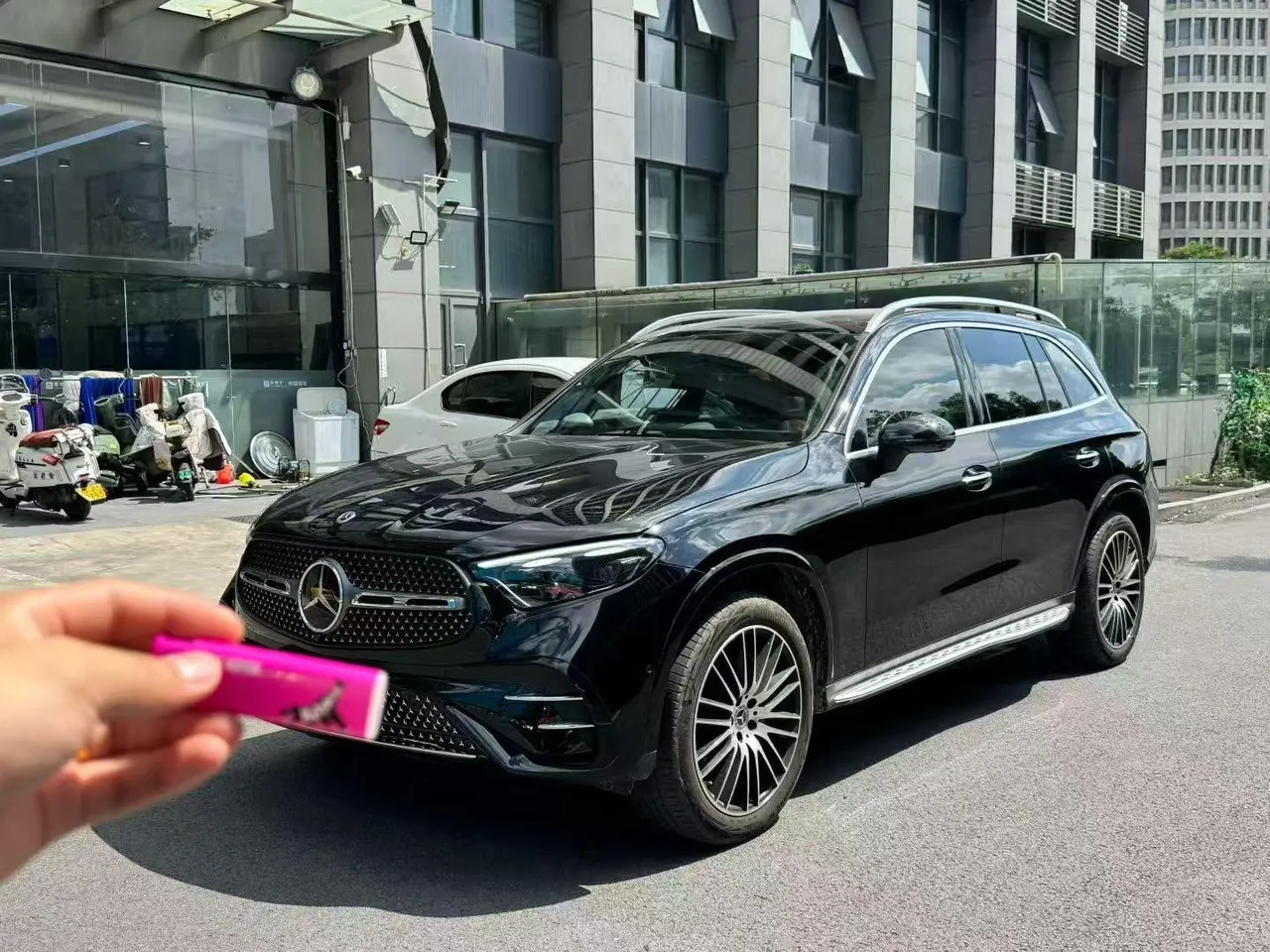 Mercedes Benz 2026 GLC 300 L 4MATIC 48V 2.0T dynamic 5-seat automatic gear - View 1