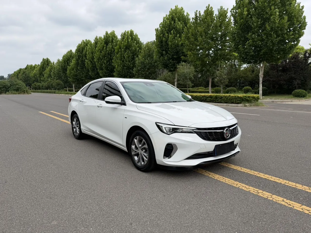 Buick 2022 Weilang Pro 1.5T Stepless 533T Fun Edition Automatic Gear 3