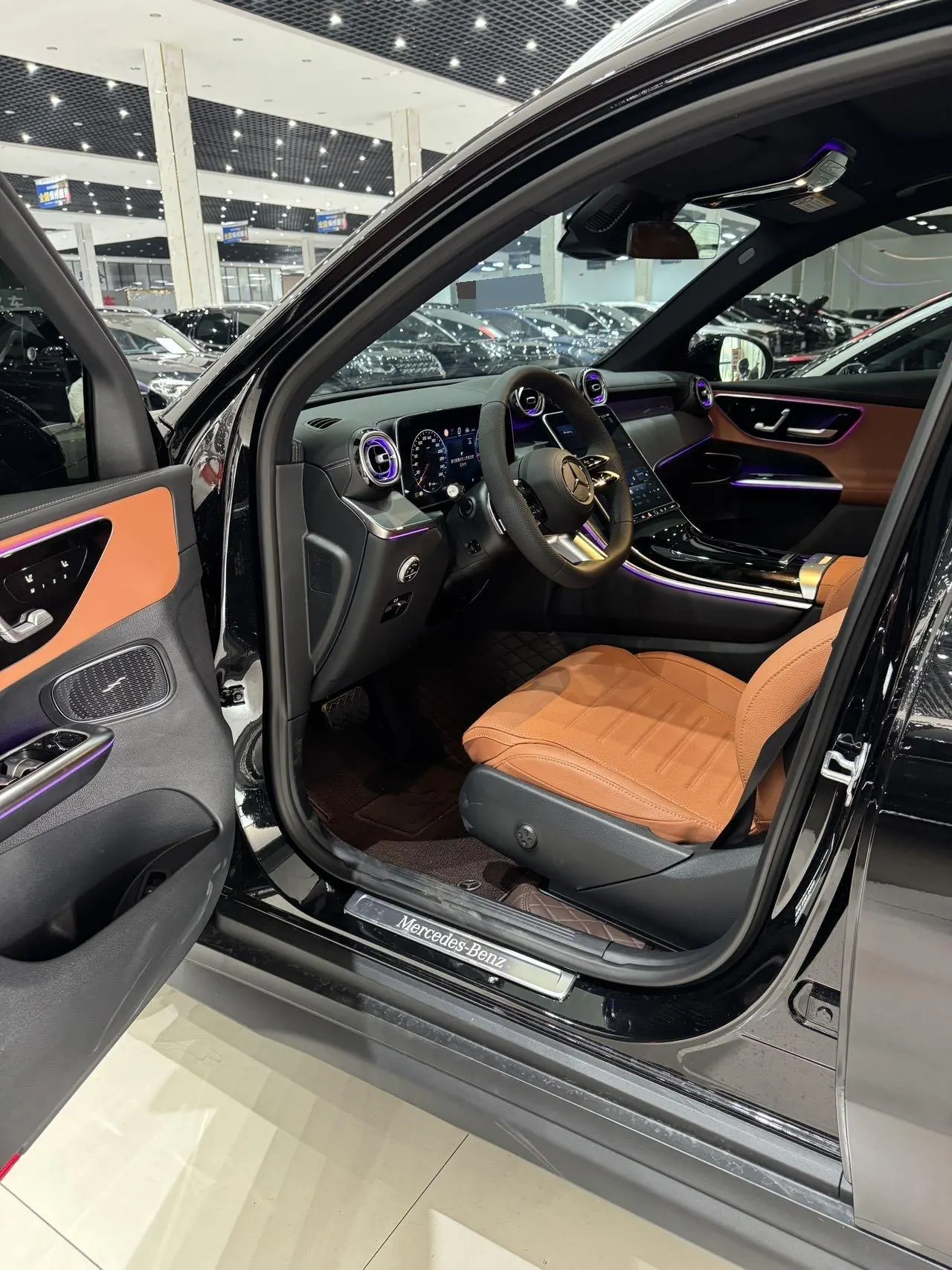 Mercedes Benz 2026 GLC 260 L 4MATIC 48V 2.0T Luxury 5-seat Automatic Gear 3