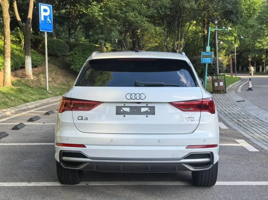 Audi 2023 Q3 1.4TFSI 35TFSI Fashion Dynamic Automatic 8