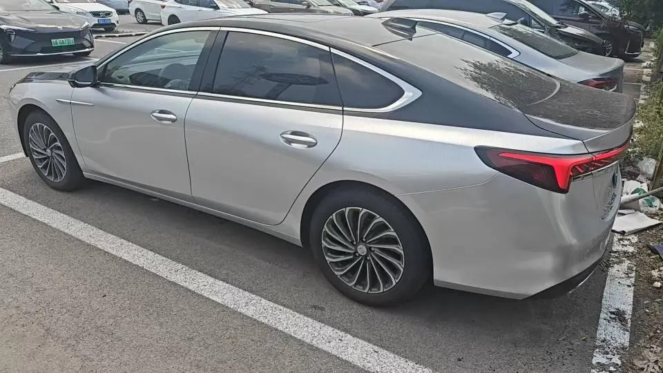Buick 2026 LaCrosse 2.0T 28T Platinum Edition Automatic Gear 3