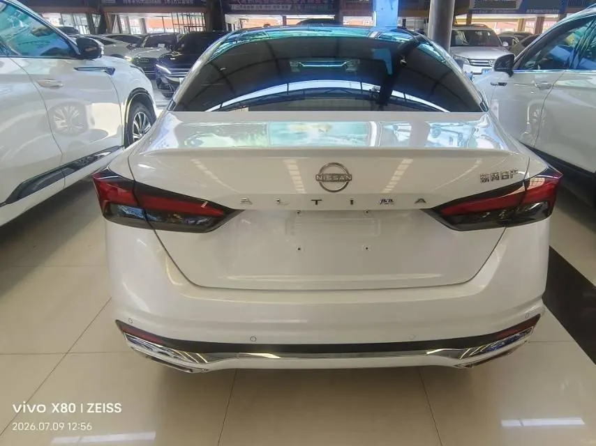 Nissan 2022 Teana 2.0 stepless XL-Upr premium version automatic gear 3