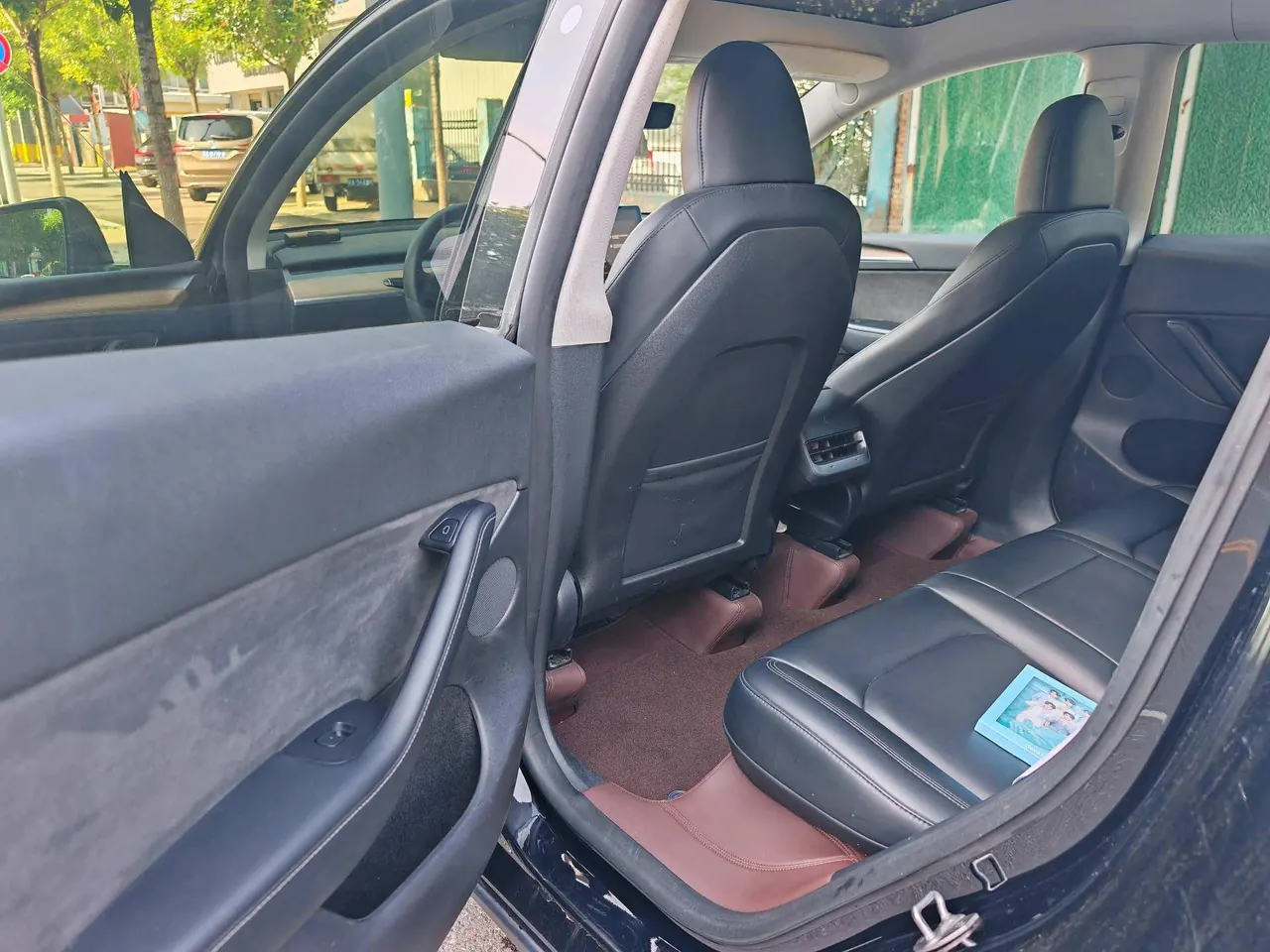 Tesla 2022 Model Y rear-wheel drive version automatic transmission 4