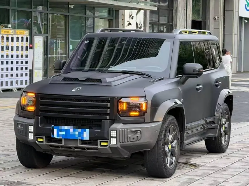 Jetour 2023 Traveler 2.0T Four-Wheel-Drive Cross-Country PRO Automatic - View 1