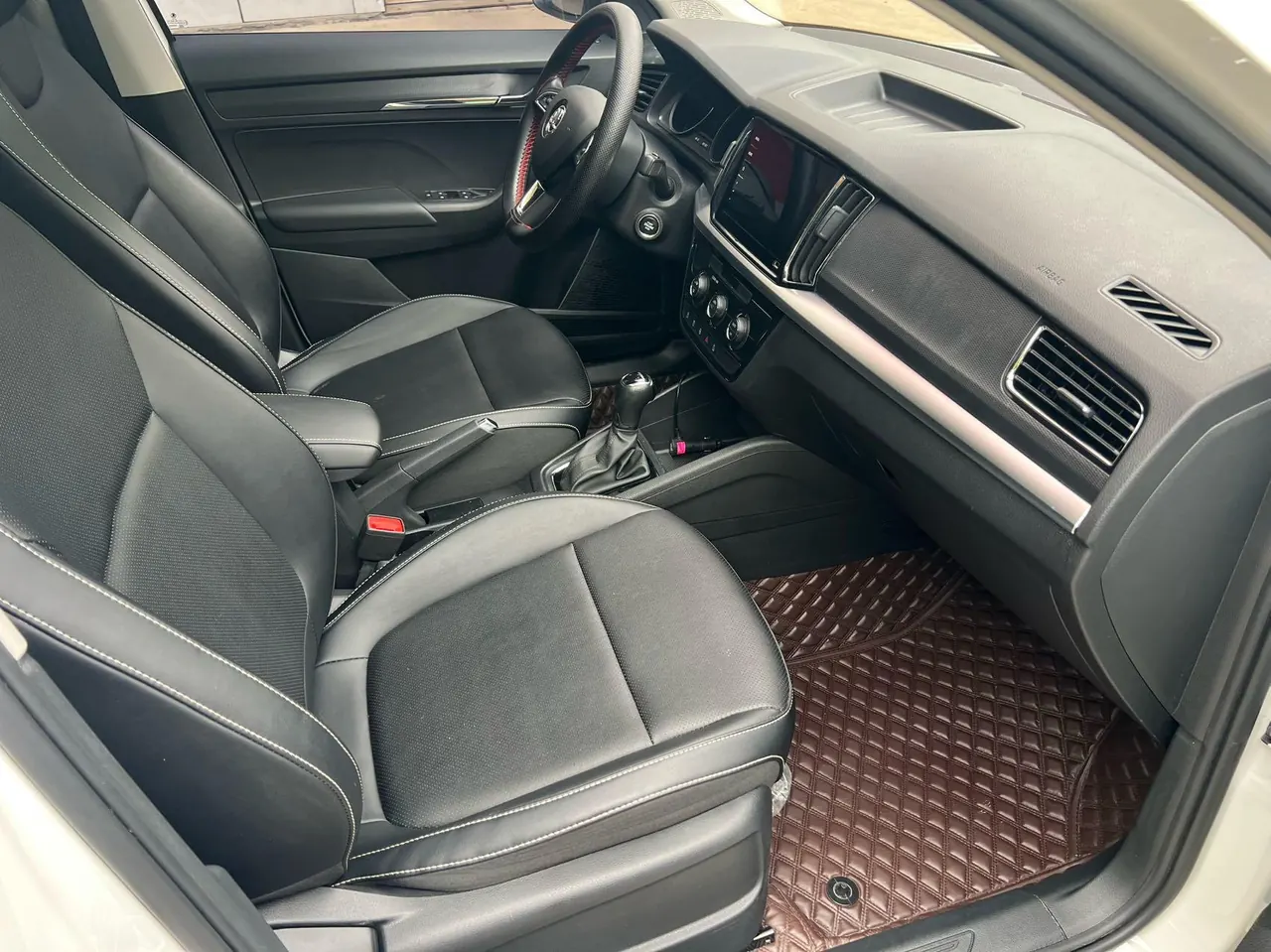 Skoda 2022 Komick 1.5 Comfortable Edition Automatic Gear 9