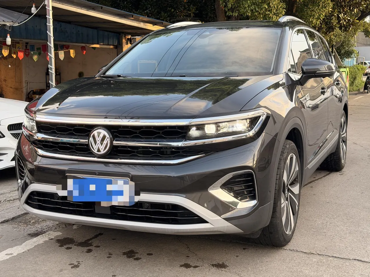 Open image lightbox: Volkswagen 2023 models of 2.0TSI 380TSI four-wheel drive luxury version Pro 6 (modified) automatic gear