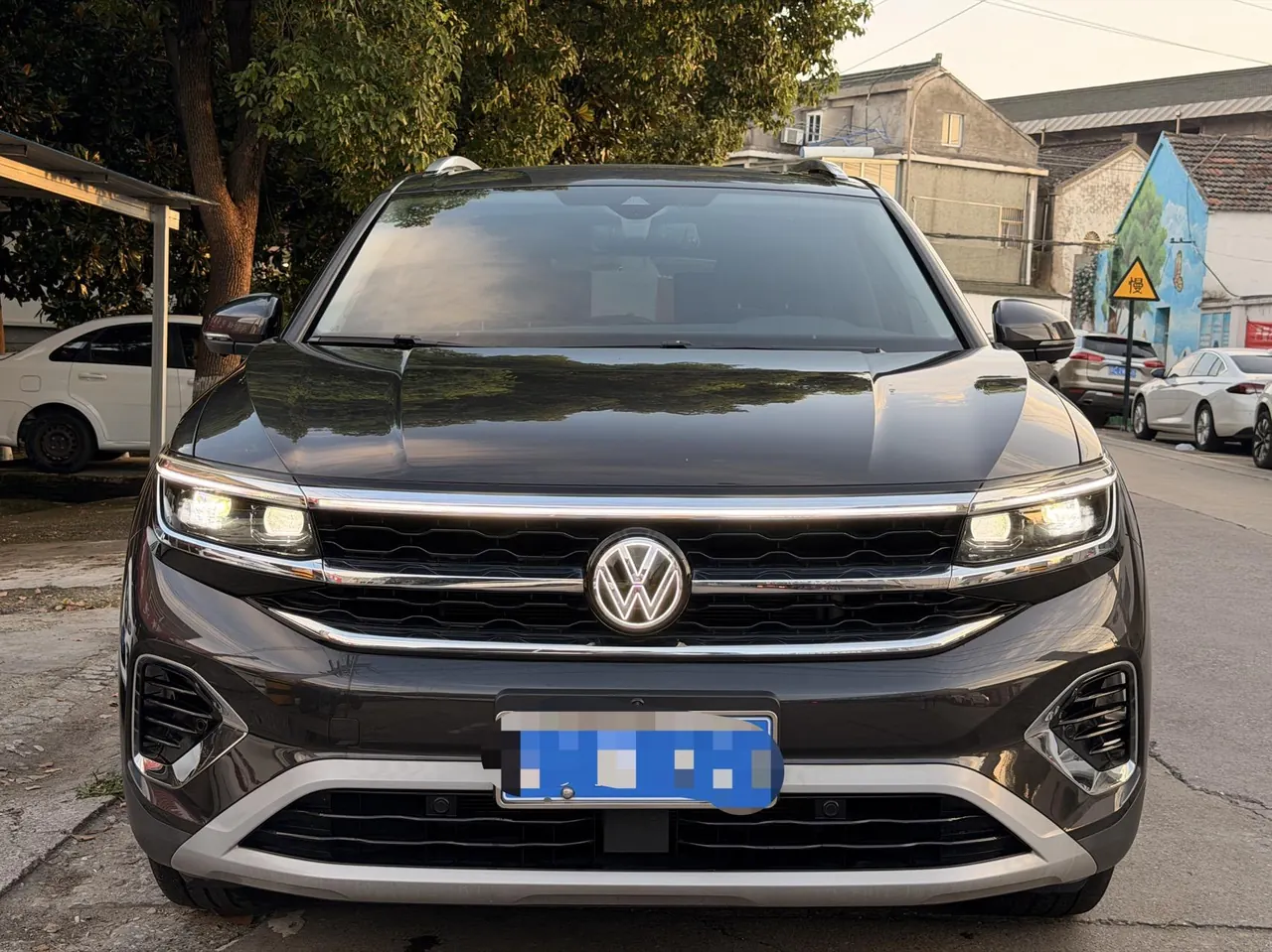 Volkswagen 2023 models of 2.0TSI 380TSI four-wheel drive luxury version Pro 6 (modified) automatic gear 2