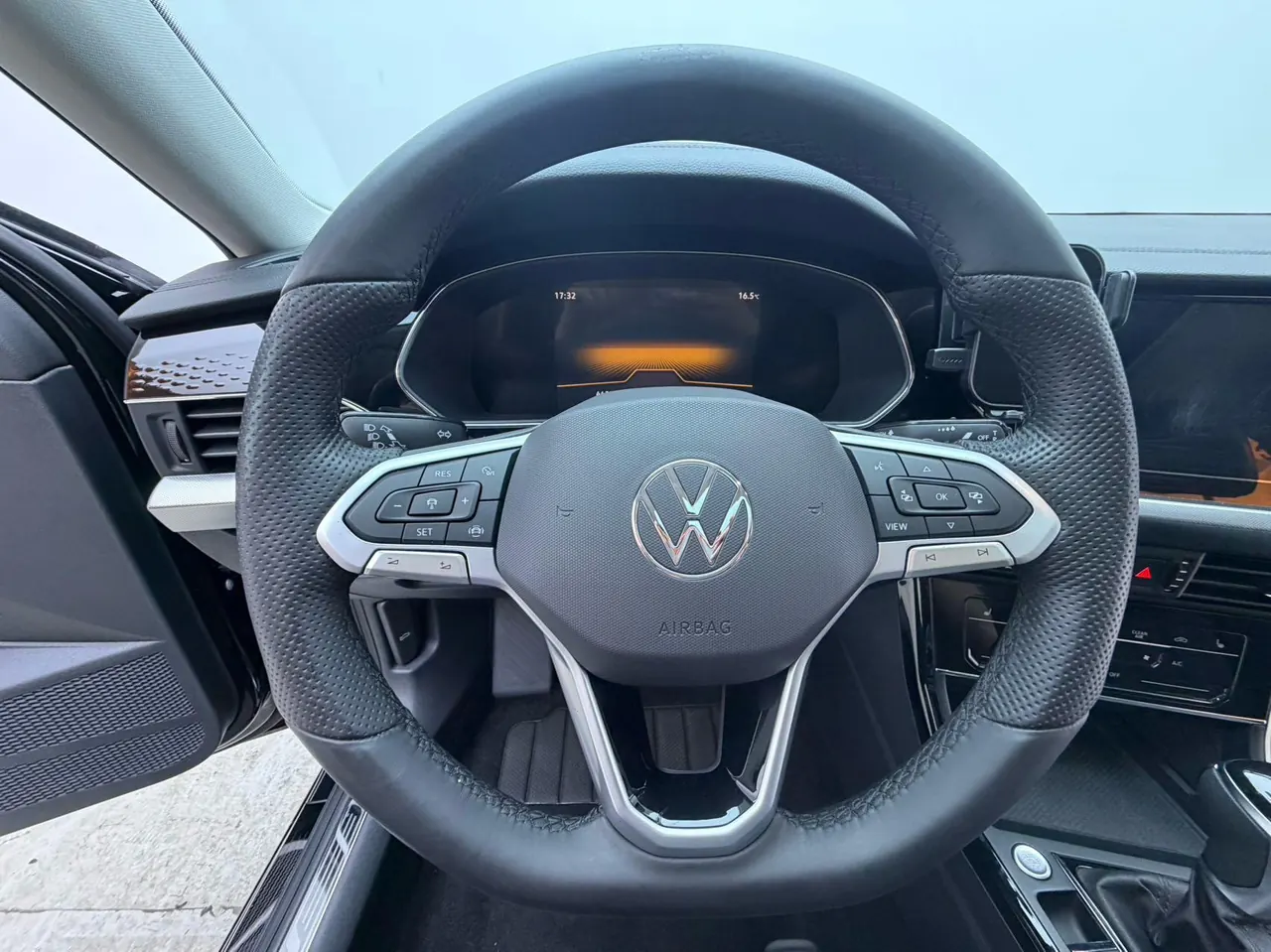 Volkswagen 2023 Passat 1.4TSI 280TSI Business Edition (Modified) Automatic Gear 7