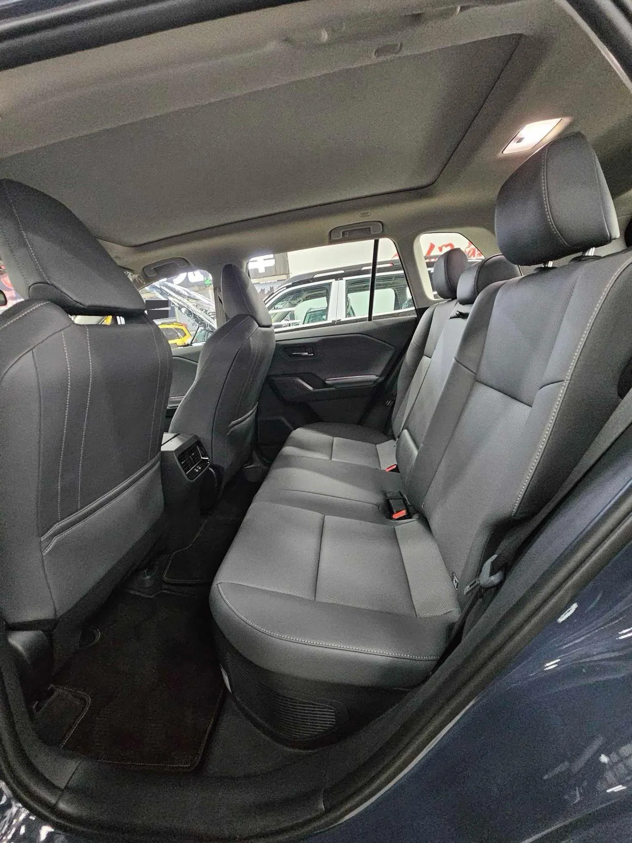Toyota 2026 RAV4 Rongfang Double Engine 2.0 Stepless Two-Drive Deluxe Automatic Gear 6