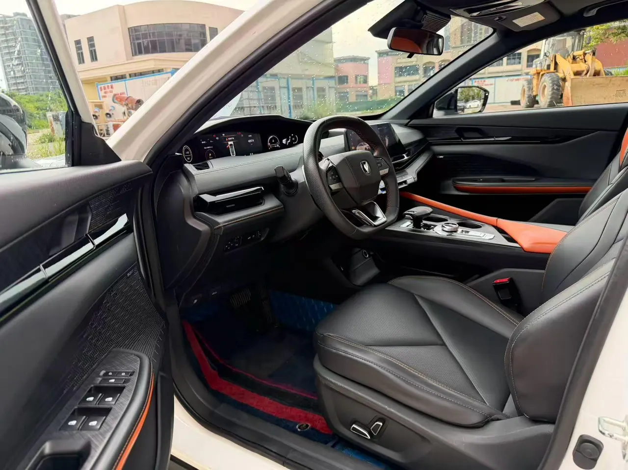 ChangAn 2022 UNI-V 1.5T Smart Pilot Automatic Gear 2