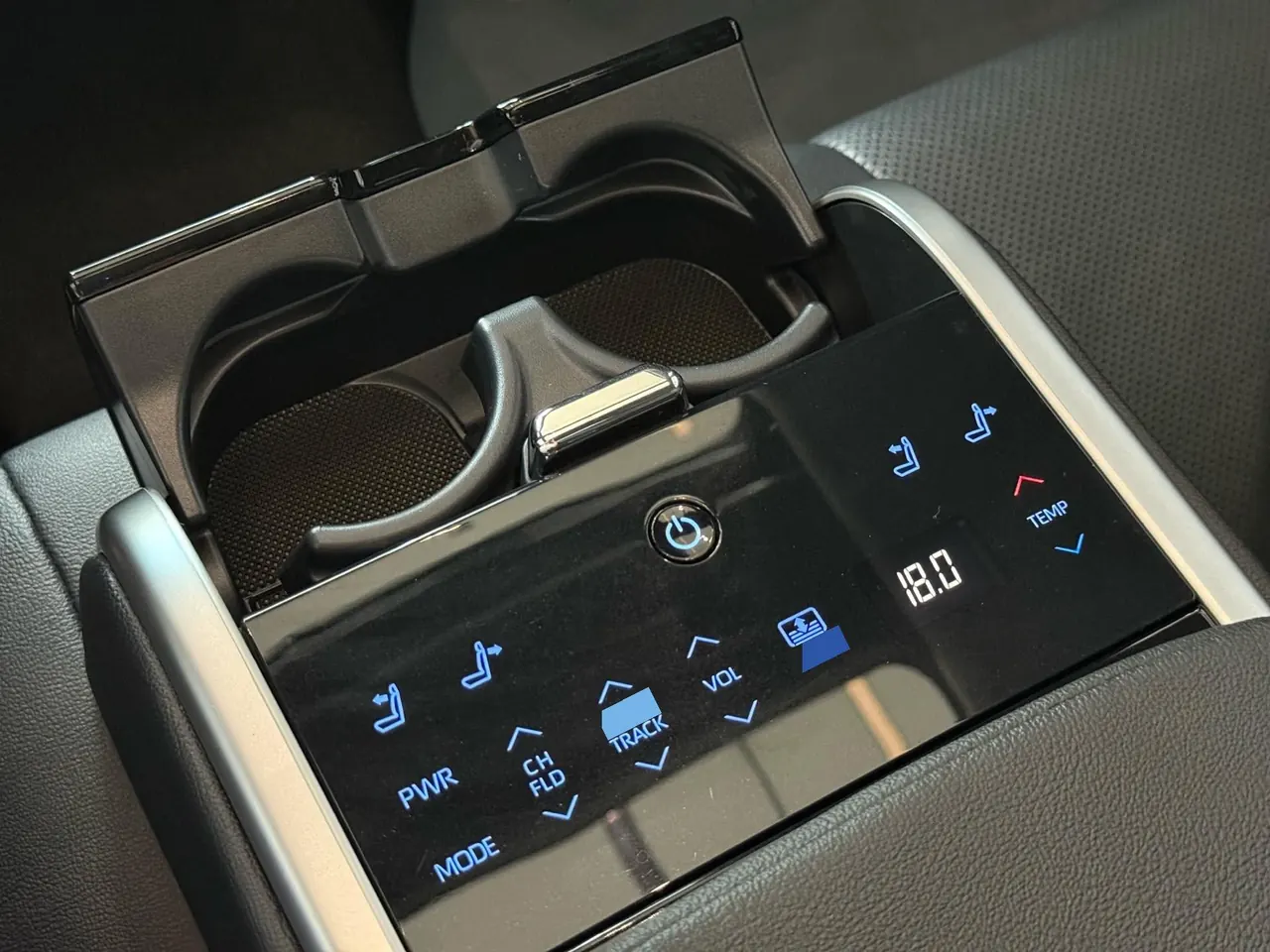 Toyota 2023 Camry 2.5Q flagship automatic gear 9