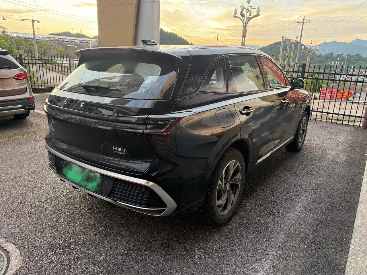 HongQi 2024 HS3 PHEV 1.5T 115km Strong Edition Automatic Gear 6