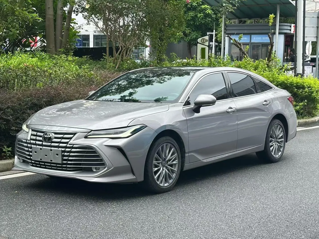 Открыть галерею: Toyota 2024 Asian Dragon 2.0 Stepless Deluxe Edition Automatic Gear