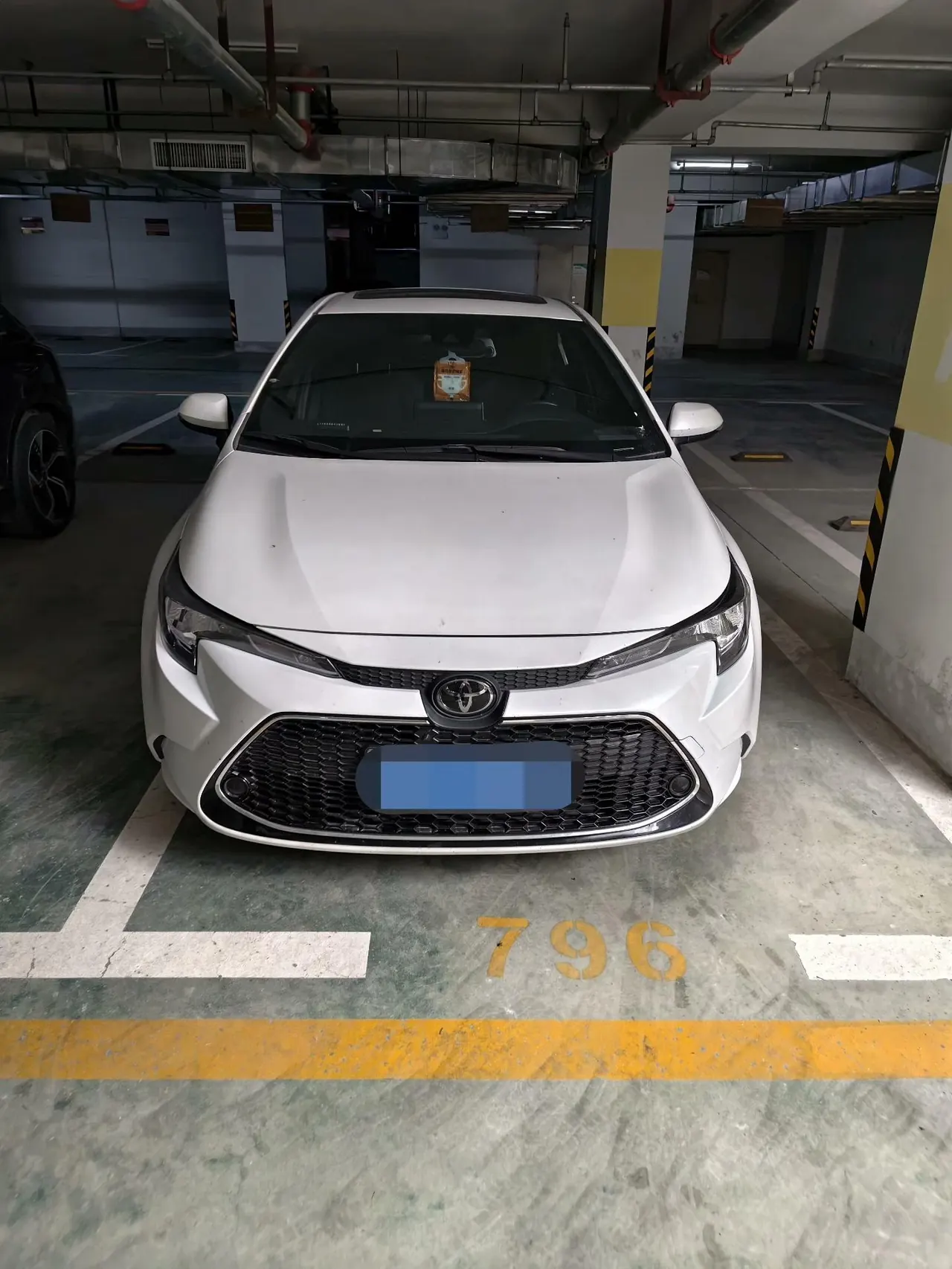 Toyota 2021 Lei Ling 1.2T Stepless 185T Deluxe Automatic Gear 2