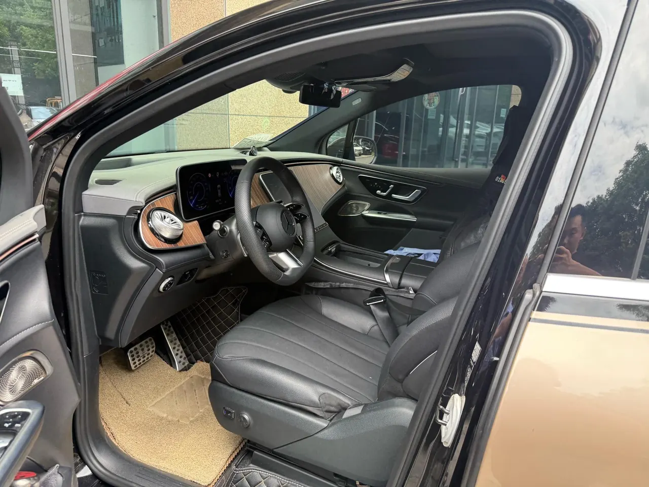 Mercedes Benz 2024 EQE SUV 500 4MATIC EQE SUV 500 4MATIC Deluxe Edition Automatic 6