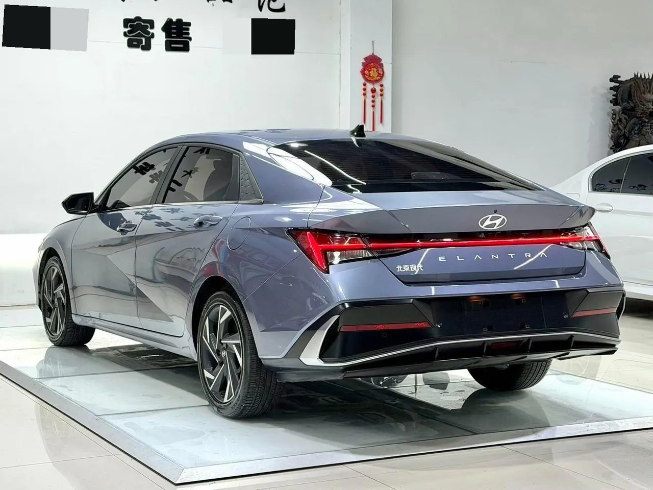 Hyundai 2023 Elantra -3-compartment 1.5 stepless LUX premium automatic gear 4