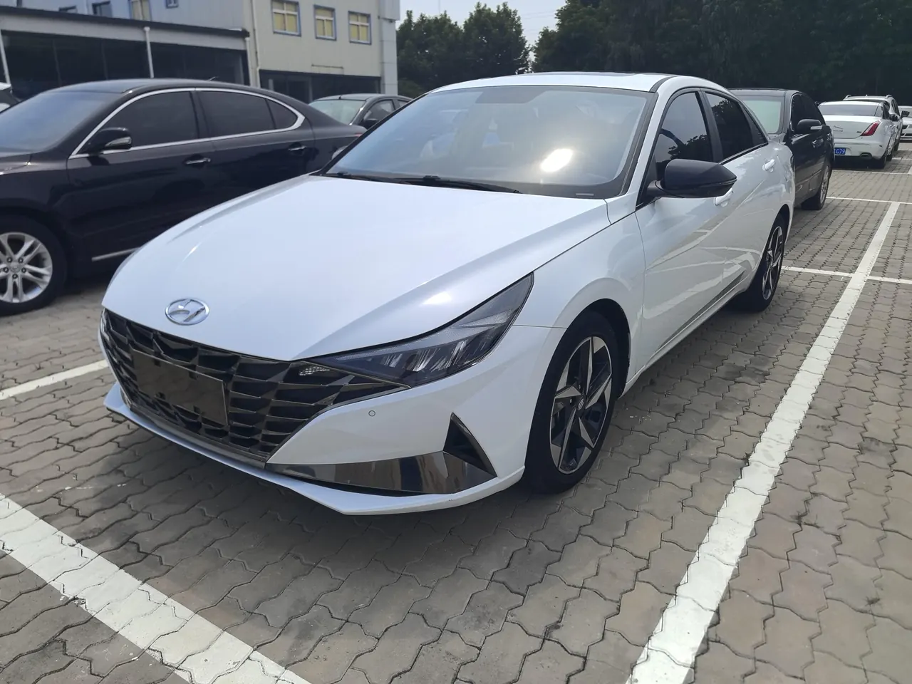 Hyundai 2022 Elantra-sedan 1.5 stepless GLX elite automatic gear - View 1
