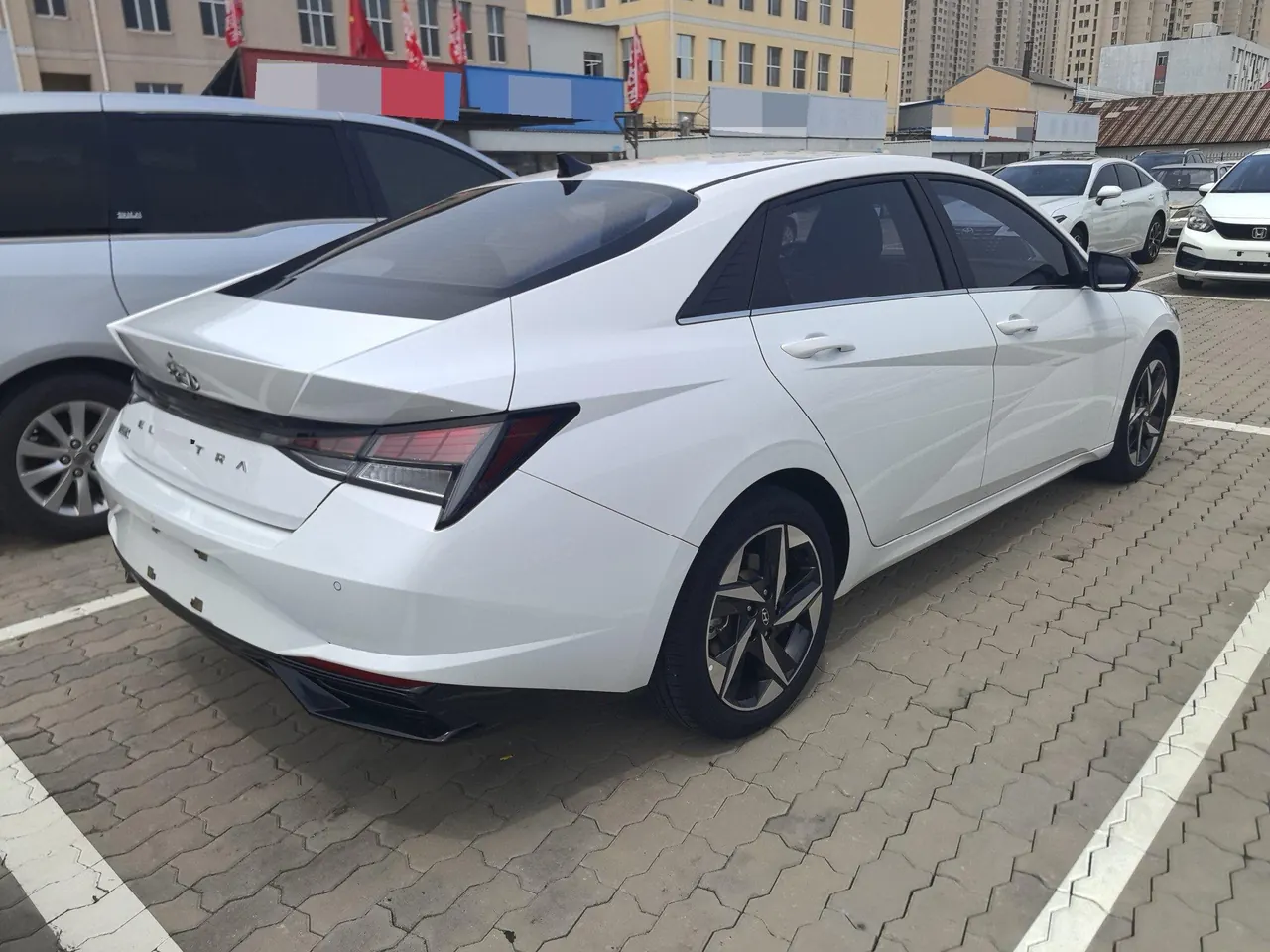 Hyundai 2022 Elantra-sedan 1.5 stepless GLX elite automatic gear 3