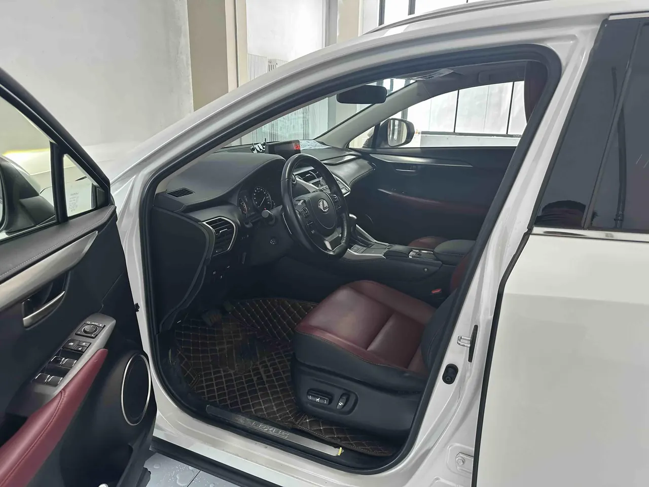 Lexus NX (Imported) 2020 NX200 2.0 Stepless Front Edition Automatic Gear 5