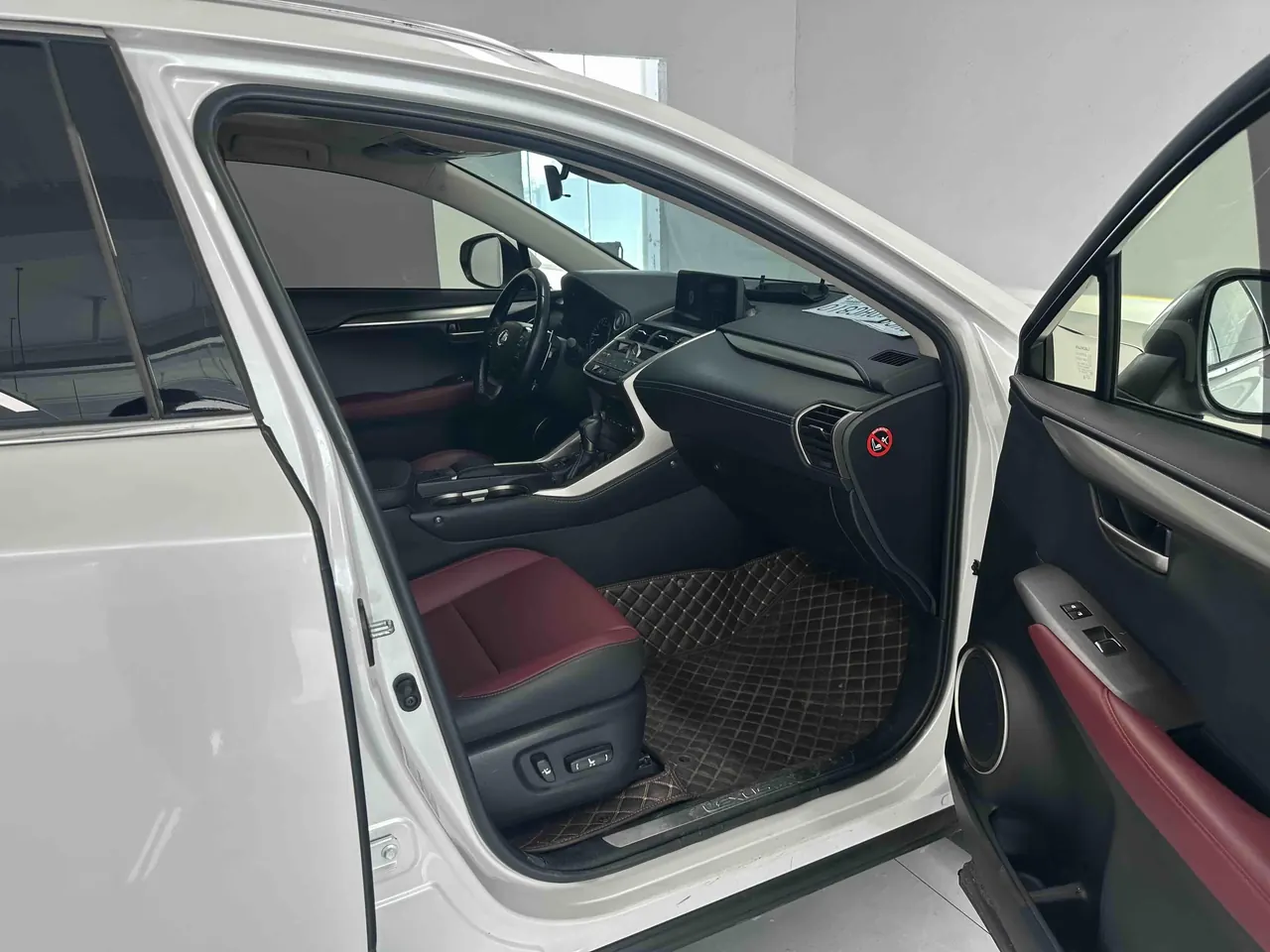 Lexus NX (Imported) 2020 NX200 2.0 Stepless Front Edition Automatic Gear 7