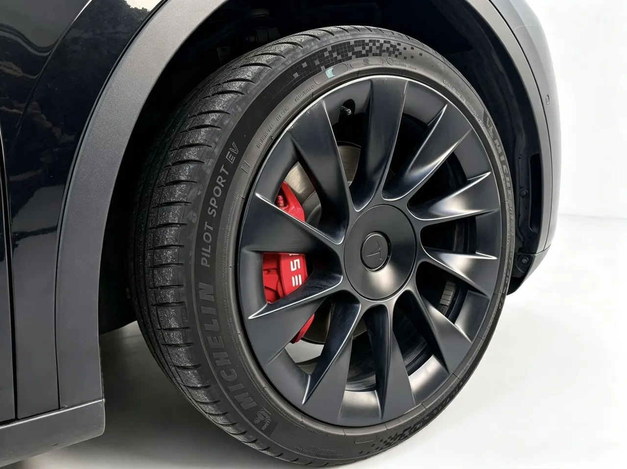 Tesla 2022 Model Y rear-wheel drive version (facelift) automatic gear 11